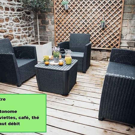 Ernée Superbe Appartement Avec Terrasse Au Calme מראה חיצוני תמונה